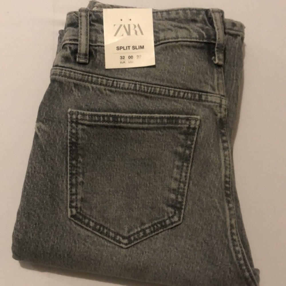 ZARA Split Hem Jeans Size 00